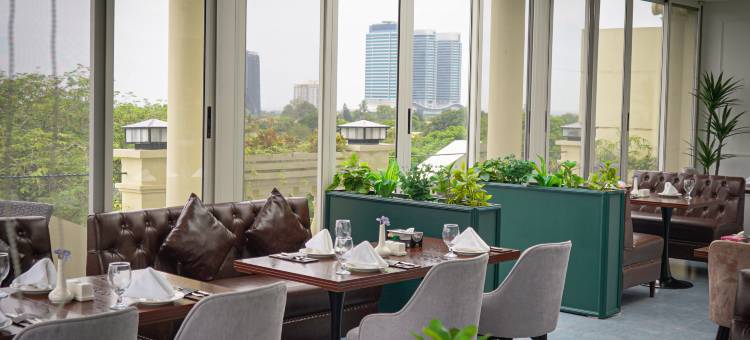 Chirani Signature Hotel图片