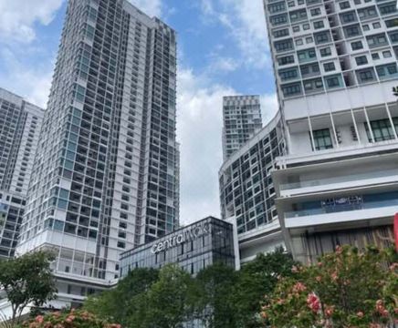 Hyde Studio Hotel Overview