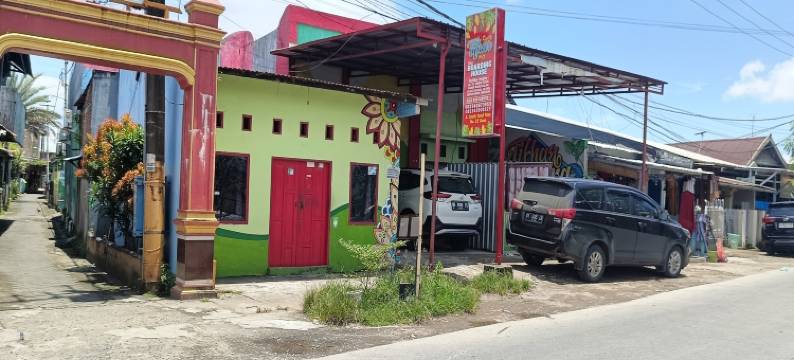 OYO 93875 Tifar House Near Lapangan Raja-raja图片