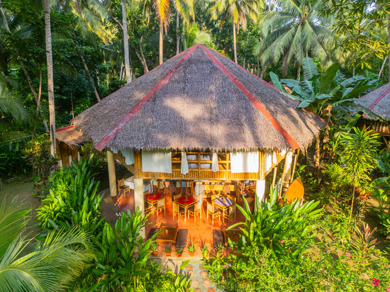 水森林生态山林小屋