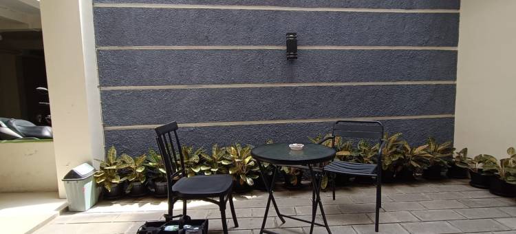 O酒店靠近斯里韦达里公园(原In酒店)(Hotel O near Taman Sriwedari formerly Indria Inn)图片