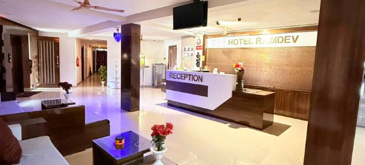 Hotel Ramdev Rooms图片