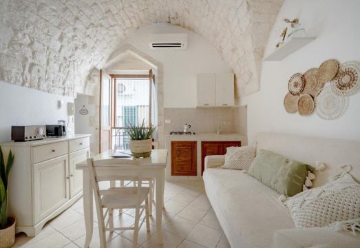 Mia & Mimi - House with Terrace Hotel Overview