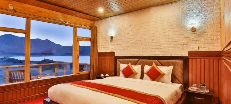 Snow Pine Luxury Wooden Cottage图片