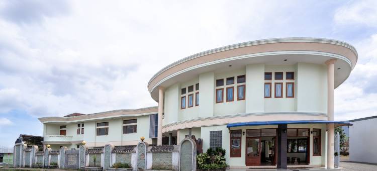 塔西克马拉亚新阿巴迪酒店(NEW ABADI HOTEL TASIKMALAYA)图片