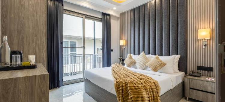Saltstayz Premier 靠近第44区企业中心(Saltstayz Premier Near Sector 44 Corporate Hub)图片