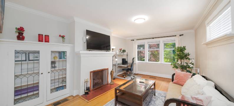 Elegant 3BR W Vancouver near UBC/ Free Parking图片