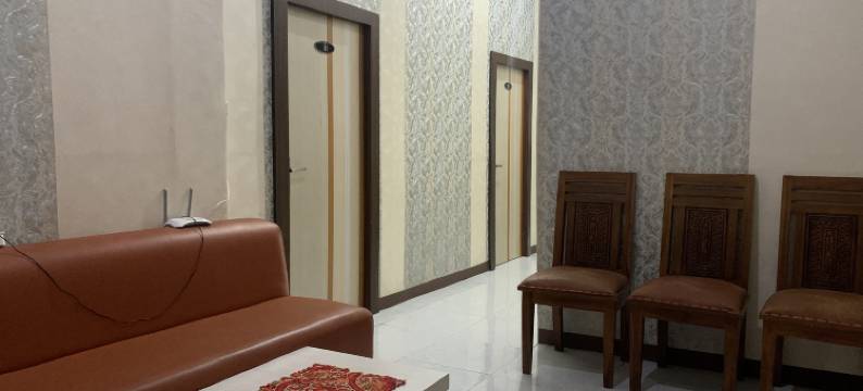 O酒店庞多克希通旅馆靠近卡莱戈瓦体育馆(Hotel O Pondok Hitung Near GOR Kalegowa)图片