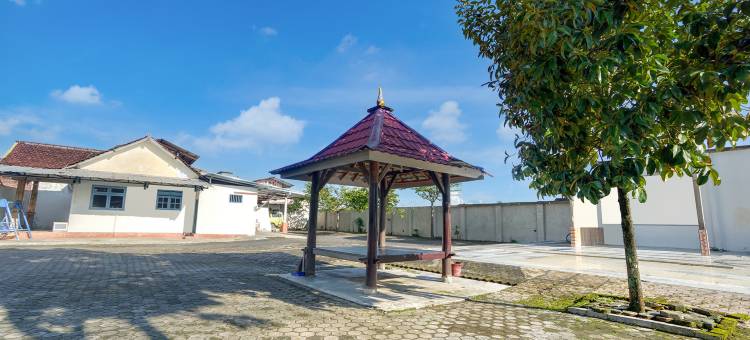 OYO 95211 Duta酒店，巴纽旺宜(OYO 95211 Duta Hotel Banyuwangi)图片