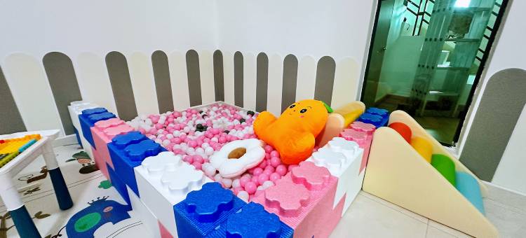 Melaka 16pax Ayer Keroh Villa 2-storey swimming pool homestay图片