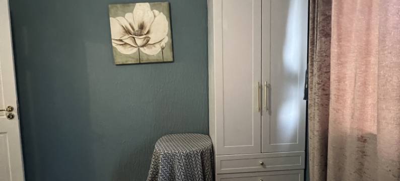 市中心温馨公寓(免费停车)(Cozy Flat near the City Centre with Free Parking)图片