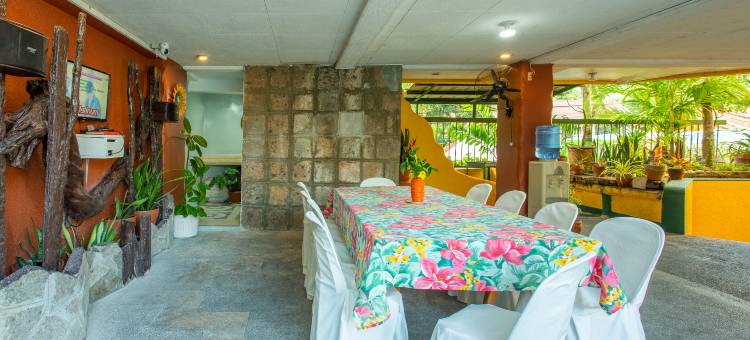 Yahweh's Spring Retreat and Resort Pansol Laguna图片
