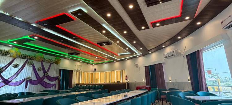 Apni Haveli Hotel And Family Restaurant图片
