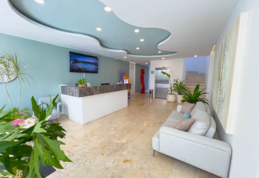 MARE CONDO Hotel Overview