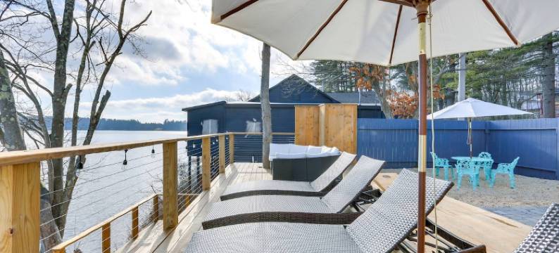 Victorian Lake Oasis | Hot Tub | 30 min to skiing图片