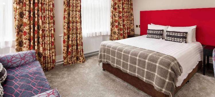 OYO Flagship Chase Hotel Brackley图片