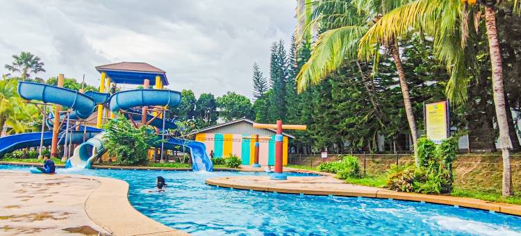 Bayou Lagoon Water Park Resort at Melaka by HCK图片