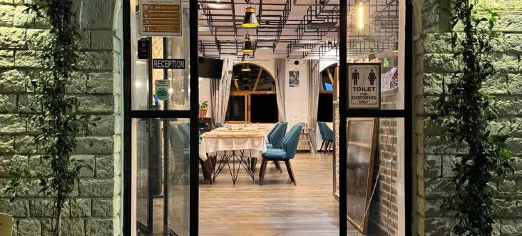 在祖父家的特吉希(Te Gjyshi (at Grandfather))图片