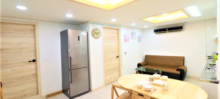 多情之家/弘大入口站。7号出口，可以开派对房。可爱的宽敞空间(Seoul Dajeong House/Hongdae Entrance Sta.Exit7.  Party room. Lovely Big House)图片