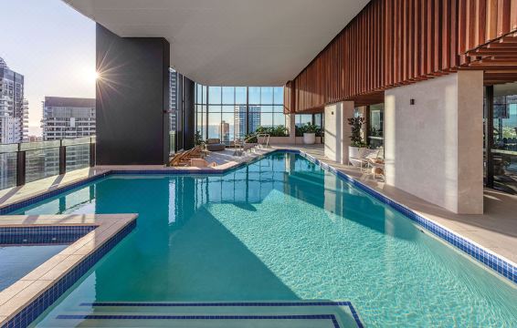 La Jolla Holiday Broadbeach Hotel Overview