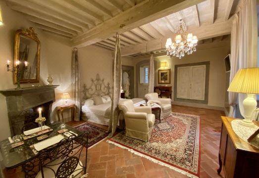 LA CORTE DI AMBRA Hotel Overview