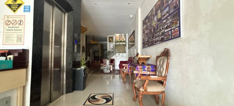 Townhouse Oak靠近RSUD Dr. Zainoel Abi(Townhouse Oak near RSUD Dr. Zainoel Abidin formerly Poma Hotel)图片
