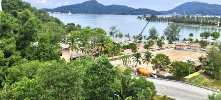 Marina Teluk Batik by Manhattan Group图片