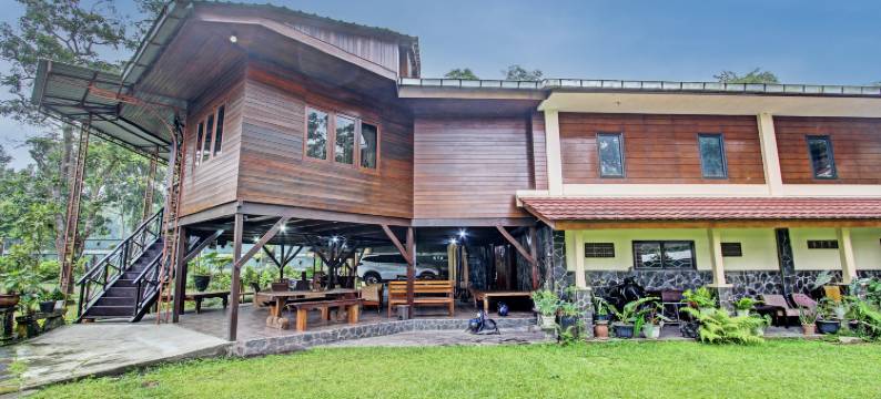 O普里阿德姆86号酒店-靠近默拉皮高尔夫俱乐部-双层床(Hotel O Puri Adem 86 Syariah BunkbedNearMerapi Golf Club)图片