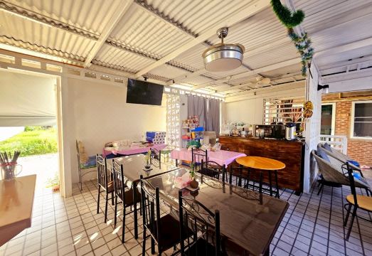 ORA HOUSE Hotel Overview