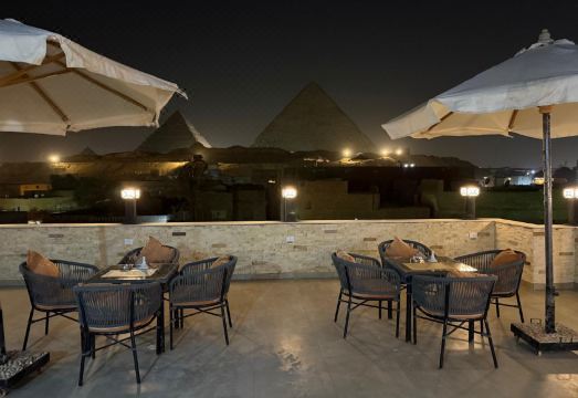 happy House Pyramid view Hotel Overview