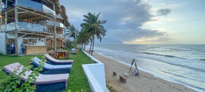 RCH豪华酒店与泳池(RCH LUXURY HOTEL & POOL)图片