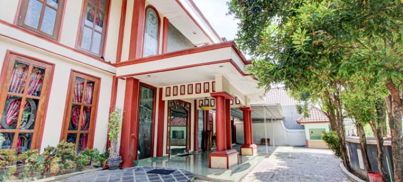 Hotel O Solo near RS JIH Solo formerly Azifa Inn图片