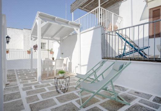 Mia & Mimi - House with Terrace Hotel Overview