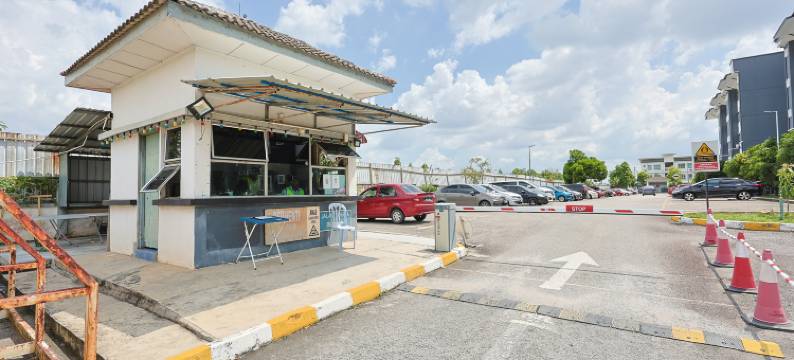 Green Villa Apartment by Favspace图片