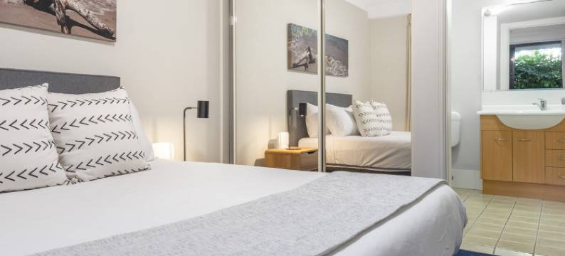 带泳池、烧烤区和游乐场的两卧室家庭度假屋(2-Bed Family Haven with Pools, BBQ & Playgrounds)图片