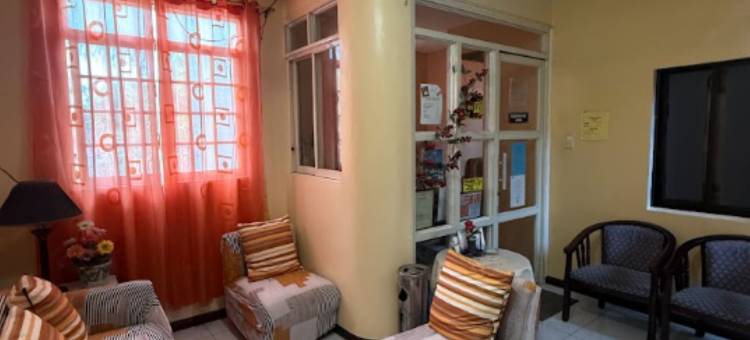 阿卡兰纳巴斯商务中心红多兹旅馆(RedDoorz at Nabas Business Center Inn Aklan)图片