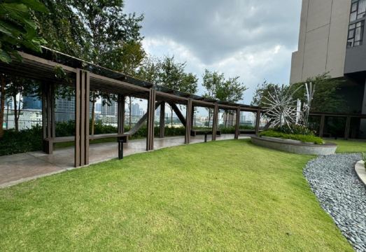 Axon Residence Kuala Lumpur By Luxury Suites Hotel Overview