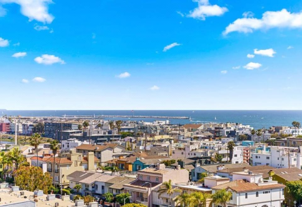 Ocean 2min | Pool | PacMan | Jacuzzi | Parking Hotel Overview