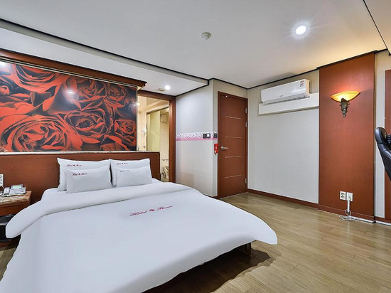 Motel Flower