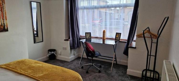 高速WiFi & 免费停车 | 静谧四卧室度假屋 |(Restful 4BDR Home | Fast WiFi & Free Parking |)图片