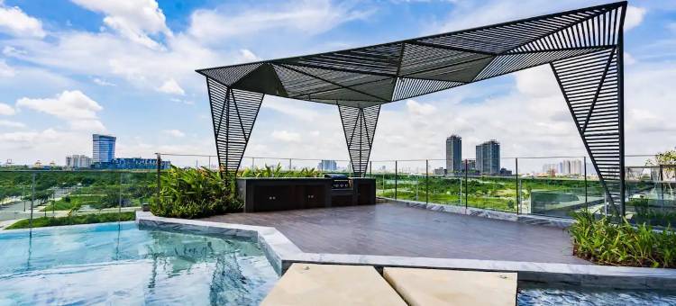 Bluesky The Crest Luxury Residence图片