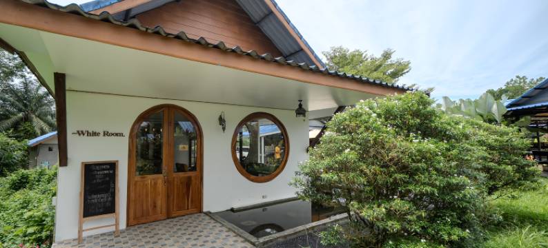 Baan Suan Lung Wat (Near  Surakul Pier)图片