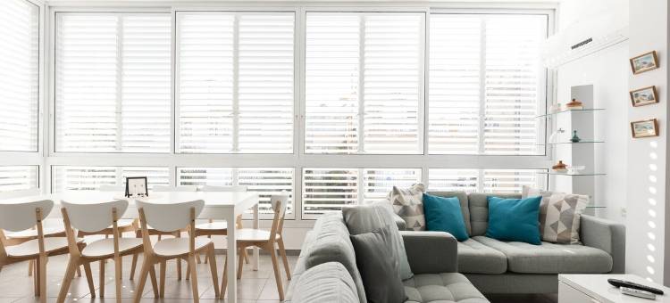 Contemporary 3BR Apt 10 Minute Walk from Beach图片