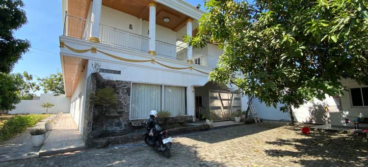 米特拉普伦邦医院O酒店(原Guesthouse Pondok JK)(Hotel O near Mitra Plumbon Hospital formerly Guesthouse Pondok JK)图片