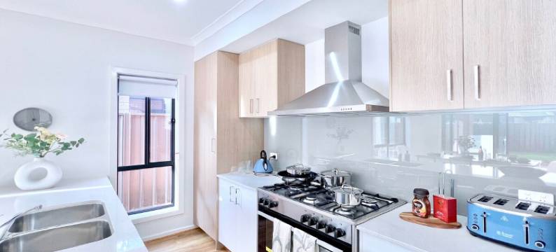 Peaceful Modern Parkfront Retreat in Pakenham图片