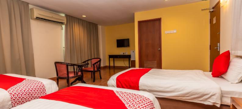 Capital O 91277 努尔别墅酒店(Capital O 91277 Nur Villa Hotel)图片