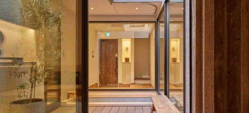 大阪岸里玉出大门屋・空窗之汤(OKADOYA Osaka Kishinosato-tamade “Sky Window SPA”)图片