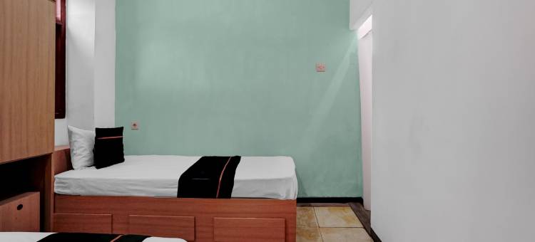OYO 95035 和谐伊斯兰旅馆(OYO 95035 Harmony Guest House Syariah Sawojajar)图片