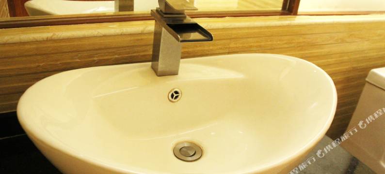 高州旺角假日酒店图片