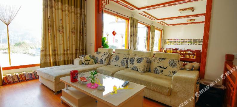 婺源江岭东篱居图片